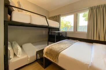 هتل St Signature Bugis Beach, Short Overnight, 8 Hours, 11pm 7am