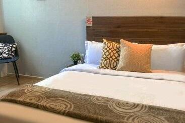 هتل St Signature Bugis Beach, Short Overnight, 8 Hours, 11pm 7am