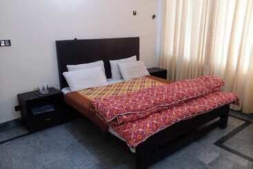 Kashmir Inn Hotel Muzaffarabad