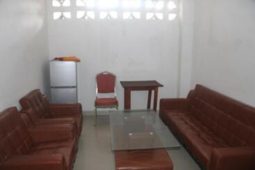 Medina Hotel   Mutsamudu