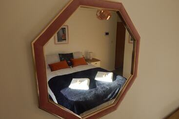 پانسیون Brookfield En-suite Rooms