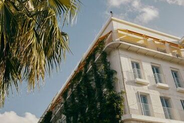 Rooms Hotel - Batumi