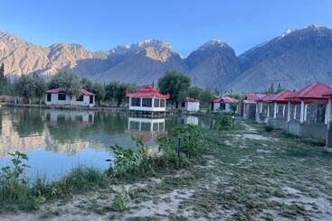 Shanghai Resort Skardu