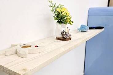 تختخواب و صبحانه Aquamarina Rooms