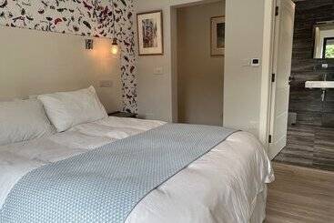 Botany Bay Beach Bed And Breakfast