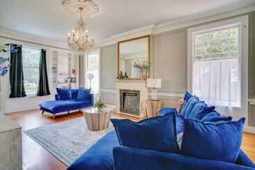 Historic Lake Charles Estate: Walk To Downtown!