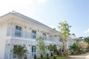 هتل Moei Manee Resort