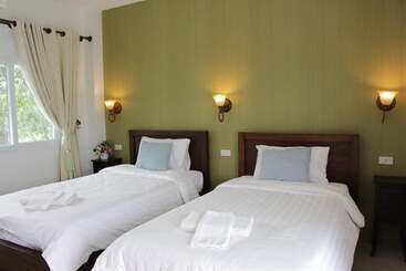 هتل Moei Manee Resort