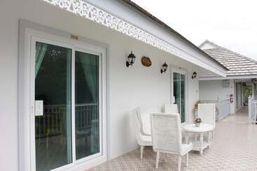 هتل Moei Manee Resort