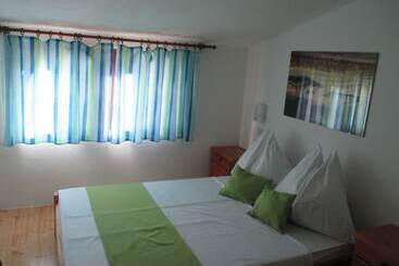 پانسیون Guest House Villa Daniel