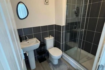 اقامتگاه Room In Lenton With Free Parking