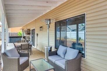 3 Mi To Lake: Home W/ Hot Tub In Show Low