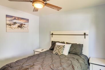 3 Mi To Lake: Home W/ Hot Tub In Show Low