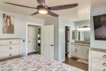 3 Mi To Lake: Home W/ Hot Tub In Show Low