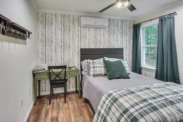 Treasure Lake Home W/ Deck: Walk To Bimini Lake!