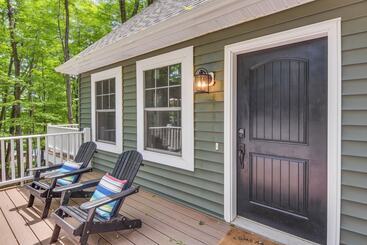 Treasure Lake Home W/ Deck: Walk To Bimini Lake!