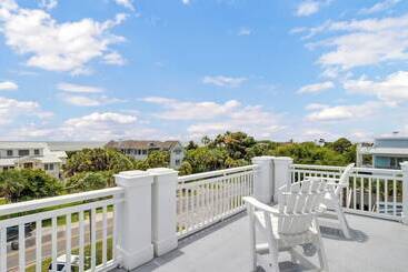 Blue Heron Manor By Avantstay Ocean View + Saltwater Pool