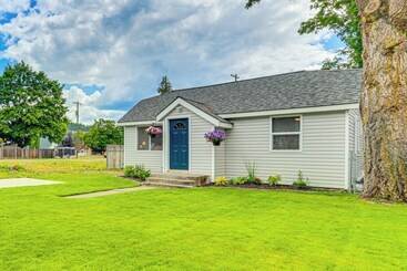 Coeur D Alene Cottage ~ 1 Mi To Downtown!
