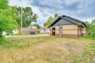 Cozy Cheyenne Home W/ Yard < 1 Mi To Downtown!
