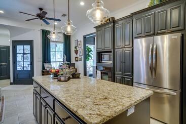 Elegant Baton Rouge Home W/ Yard ~ 3 Mi To Lsu!
