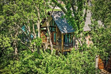 酒店 Fairway Treehouses