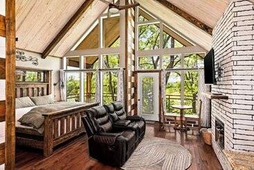 酒店 Fairway Treehouses