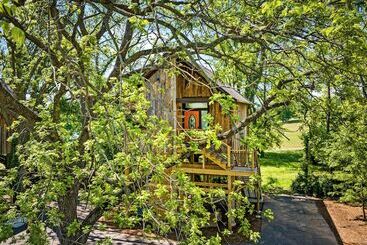 酒店 Fairway Treehouses