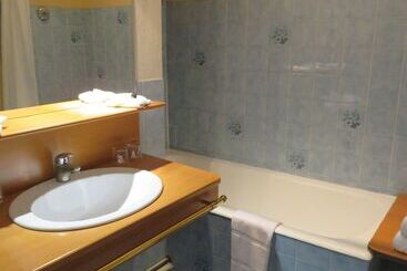 هتل Le Relais De Montignac