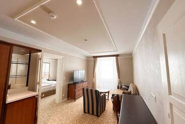 Hotel Scuol Palace Spa & Culture
