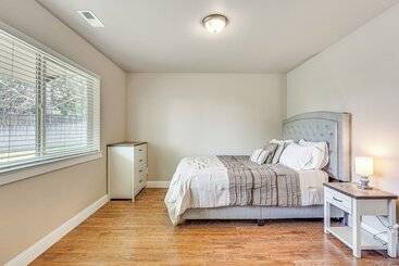 별장 Pet Friendly Klamath Falls Home W/ Private Yard!