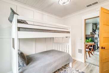 Updated Spokane Home W/ Furnished Patio Near Dtwn!