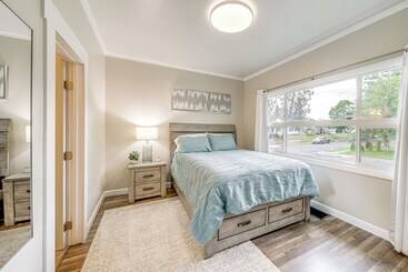 Updated Spokane Home W/ Furnished Patio Near Dtwn!