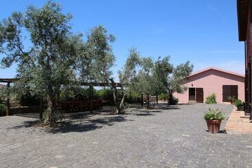 Belvilla By Oyo Chic Farmhouse With Terrace