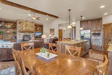 Caldera Cabin 6
