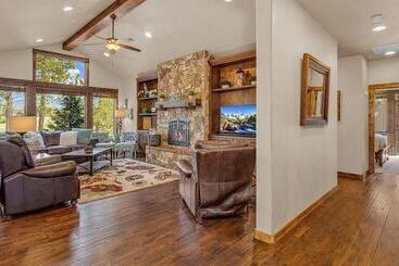 Caldera Cabin 6
