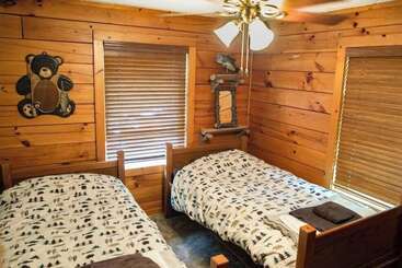 بيت ريفى Deer Haven Cabin By Avantstay Waterfront Dock + Firepit