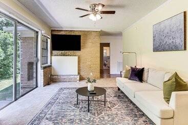 Family Friendly Huntsville Home W/ Spacious Yard