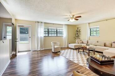 Family Friendly Huntsville Home W/ Spacious Yard