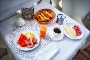 Hostal Zaza