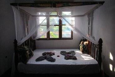 هتل Furaha Lodge