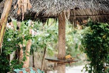 هتل Furaha Lodge
