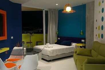 Lahola Glam Suites