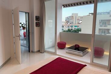 Lahola Glam Suites