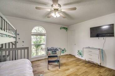 Lovely Gulfport Home: Walk To Beach,1 Mi To Marina