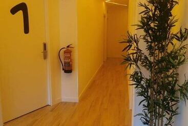 پانسیون Bilbao Rooms & Kitchen Santutxu