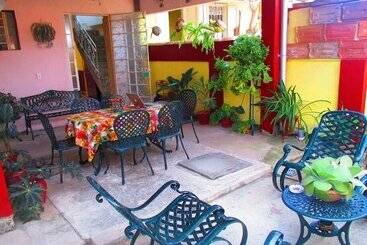 پانسیون Hostal Colonial D+d Cienfuegos