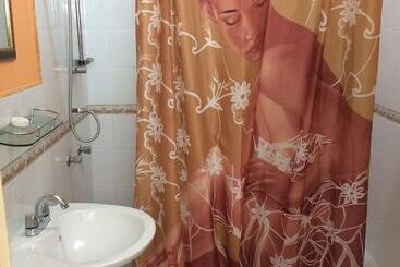پانسیون Hostal Danita