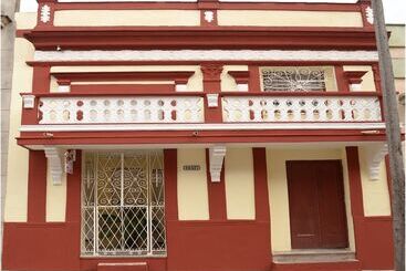 پانسیون Hostal Danita