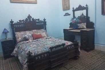 پانسیون Hostal La Preferida