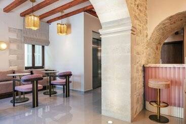 پانسیون La Montre Luxury Boutique Suites